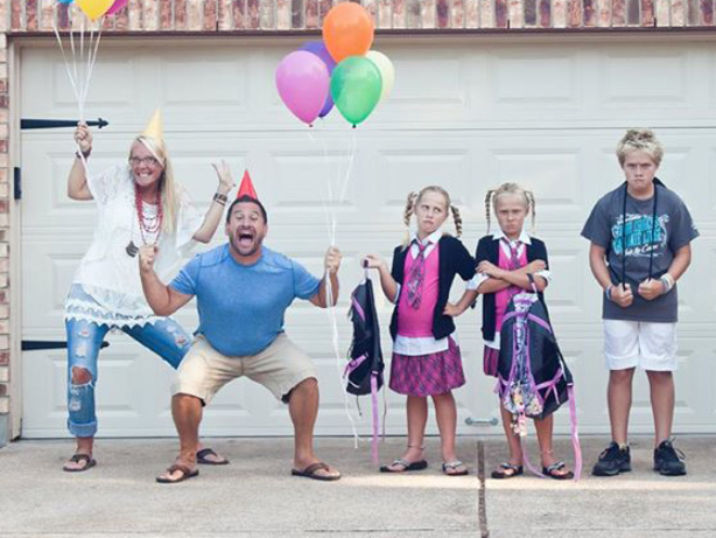 Parents Post That Horrible Moment Their Kids Go Back To School